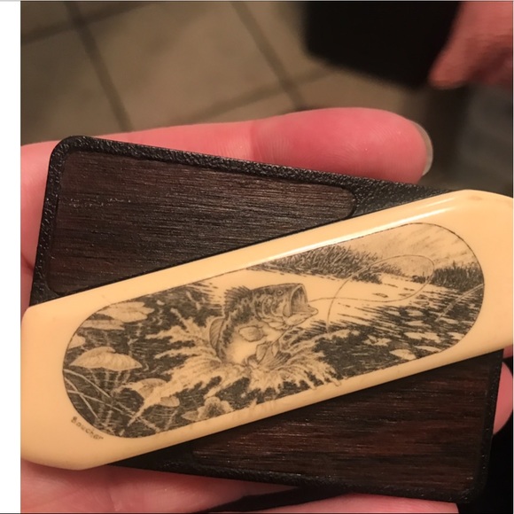 Rare GERBER Touché Knife Belt Buckle Bass Fish Scrimshaw ivory Brown Stainless - Picture 3 of 9